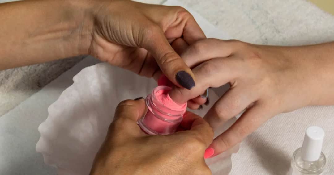 Hybryda a rak skóry: Czy lampy UV są bezpieczne? Sprawdź!