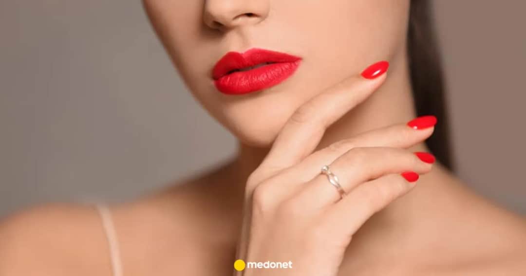 Paznokcie żelowe: Czy niszczą? Odkryj sekrety zdrowej stylizacji